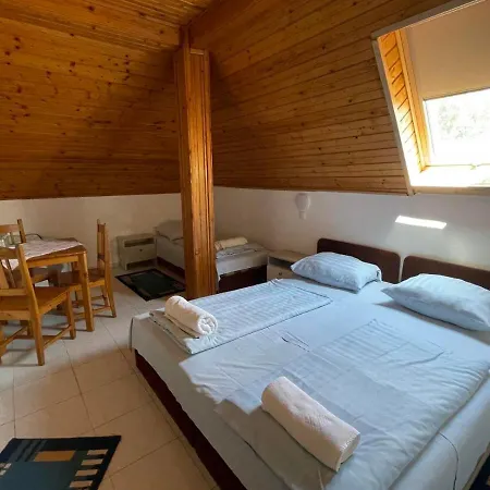 Lelle Centrum Vendeghaz 3* Balatonlelle