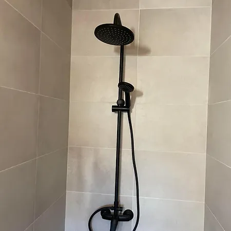 Lelle Centrum Vendeghaz Penzion Balatonlelle