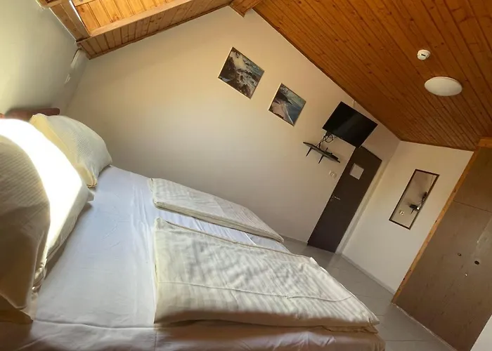 Lelle Centrum Pensión Balatonlelle