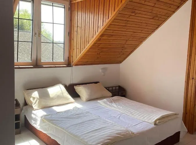 Lelle Centrum Maison d'hôtes 3*